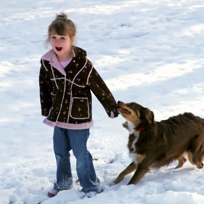 child playing in snow (400x400)