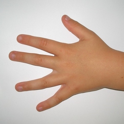 childs hand (400x400)