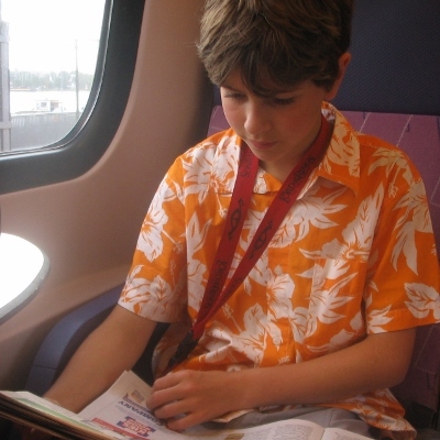 tween reading (400x400)